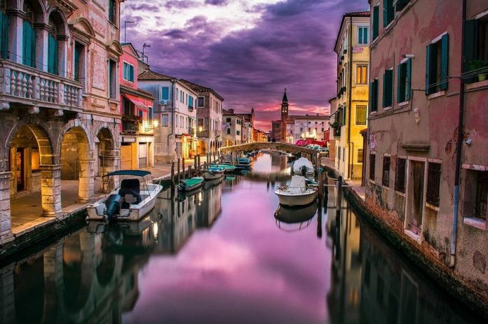 canal-venezia best free things to do in venice italy