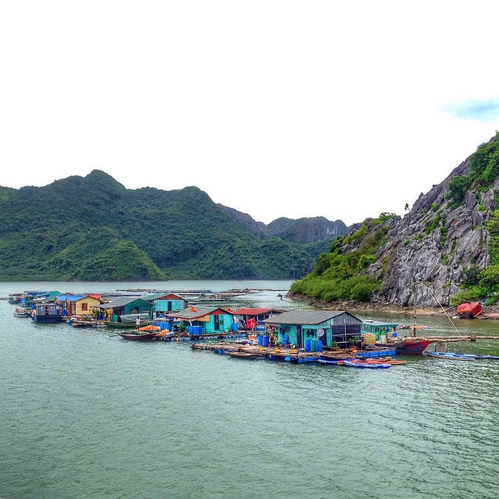 fishing villages, halong bay, vietnam