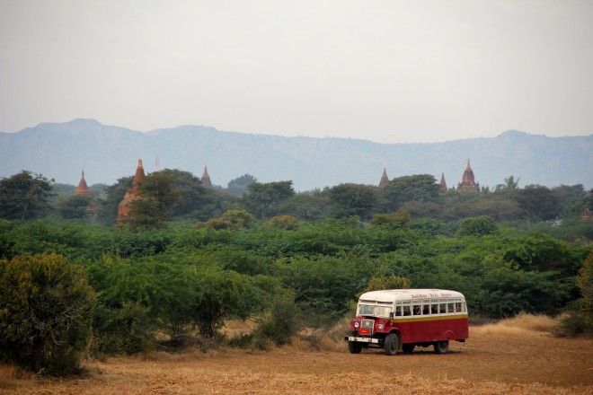 golden rules every traveler need to know travel tips (1)