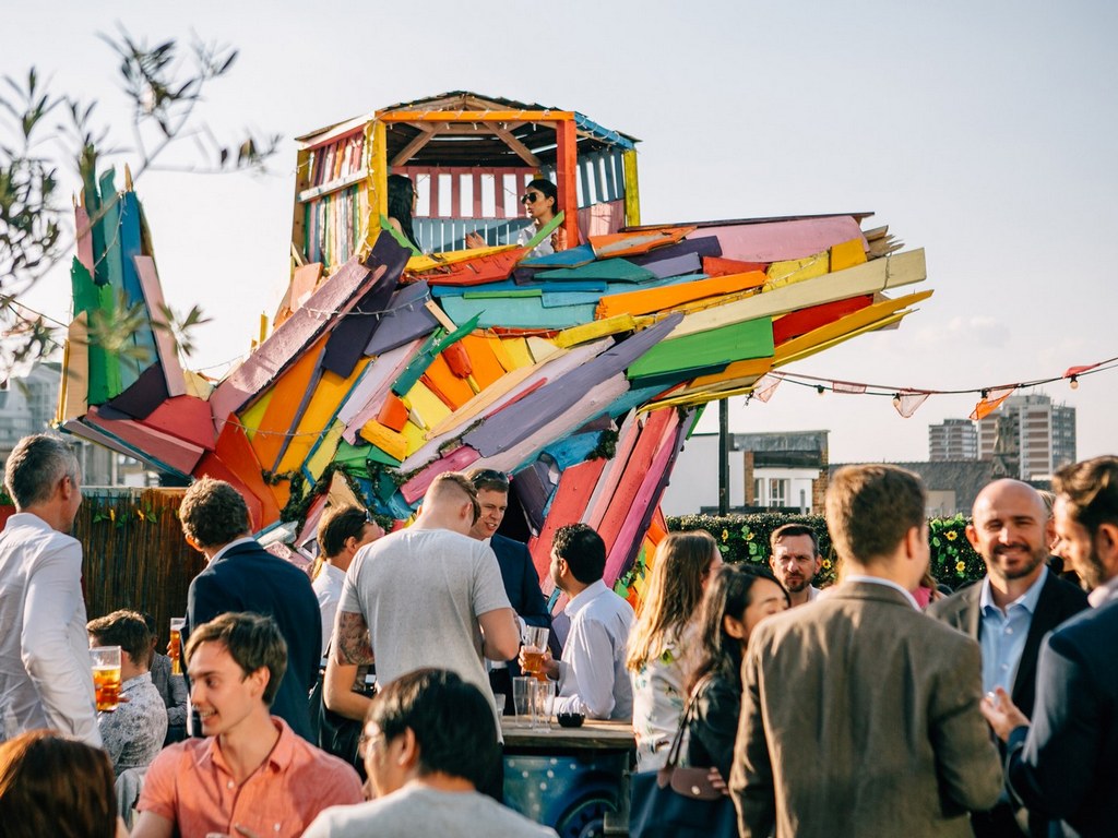 london-rooftops-queen-of-hoxton-cr-Justin-De-Souza best rooftop bars in london