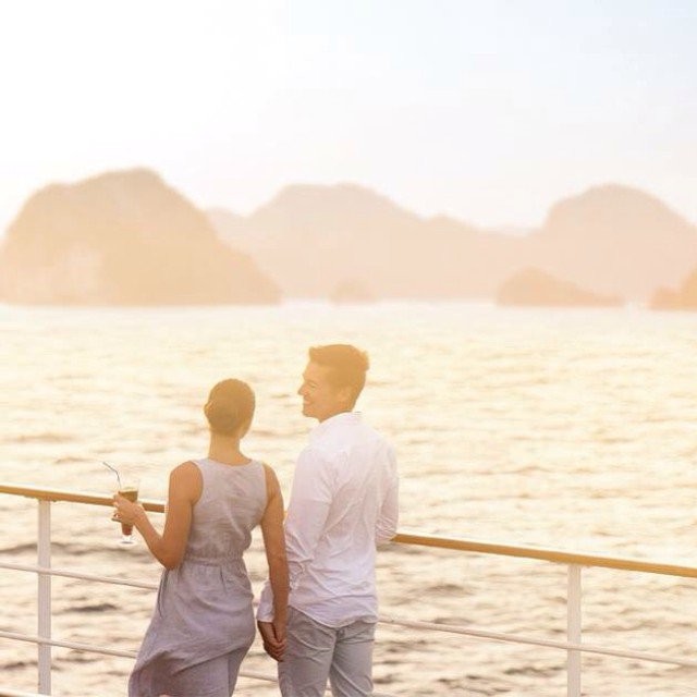 overnight cruise Halong bay, vietnam