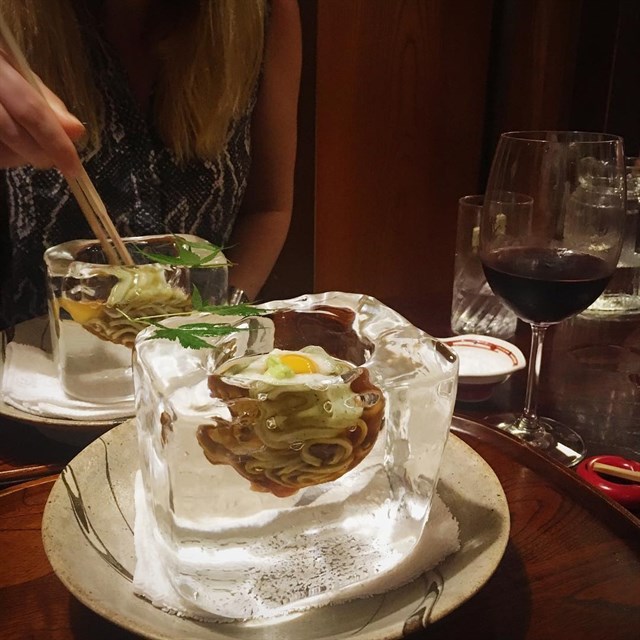 tempura matsu Japanese restaurant serves up noodles in stunning ice block bowls (1)