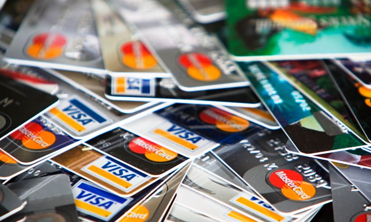 tips on how to save money when travel 2