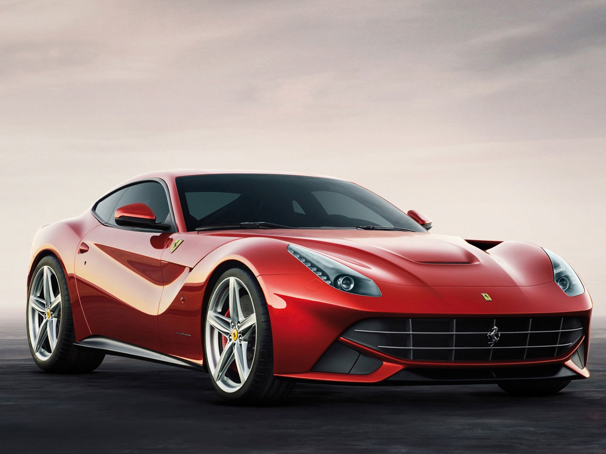 2013-Ferrari-F12-Berlinetta