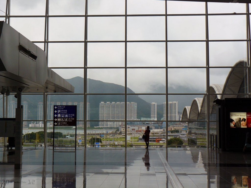 4-hong-kong-international-airport-hkg-best airports in asia in 2016 by skytrax ratings