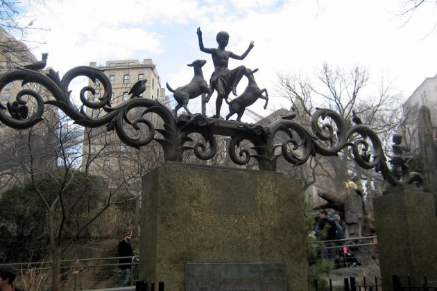 Children's Zoo - Lehman Gates, central park, new york, us