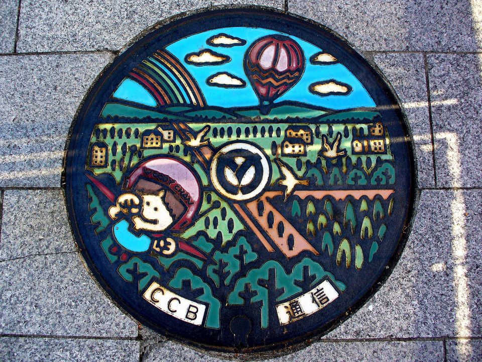 Japanese-manhole-cover-art by S.Morita photographer (5)