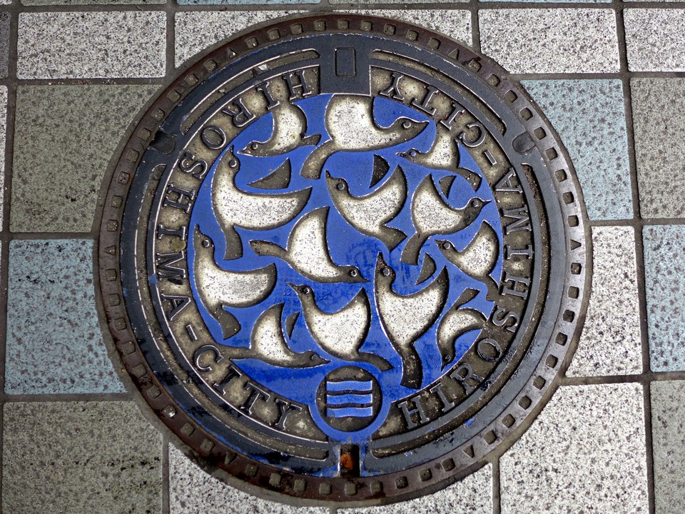 Japanese-manhole-cover-art by S.Morita photographer