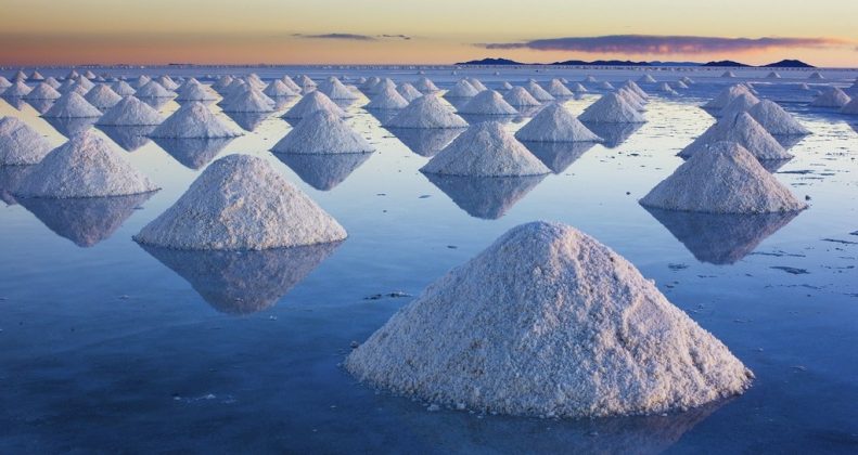 travel guide, salt pan, Salar de Uyuni, Bolivia