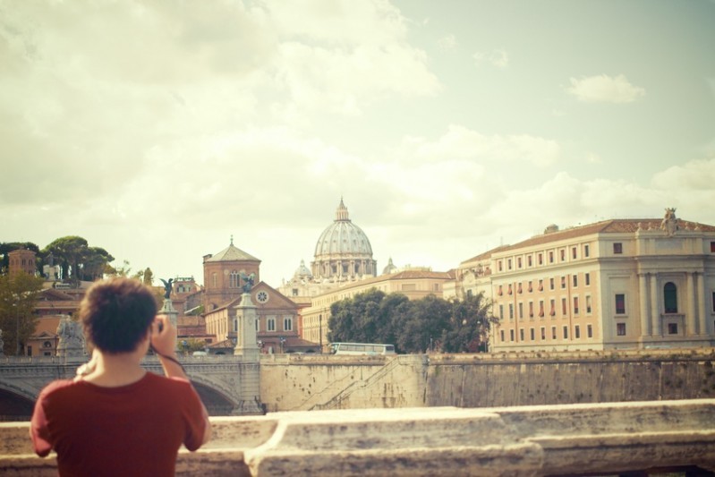 avoid generic photos, photo tips