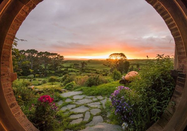 hobbiton fairy village the lord of the rings new zealand (12)