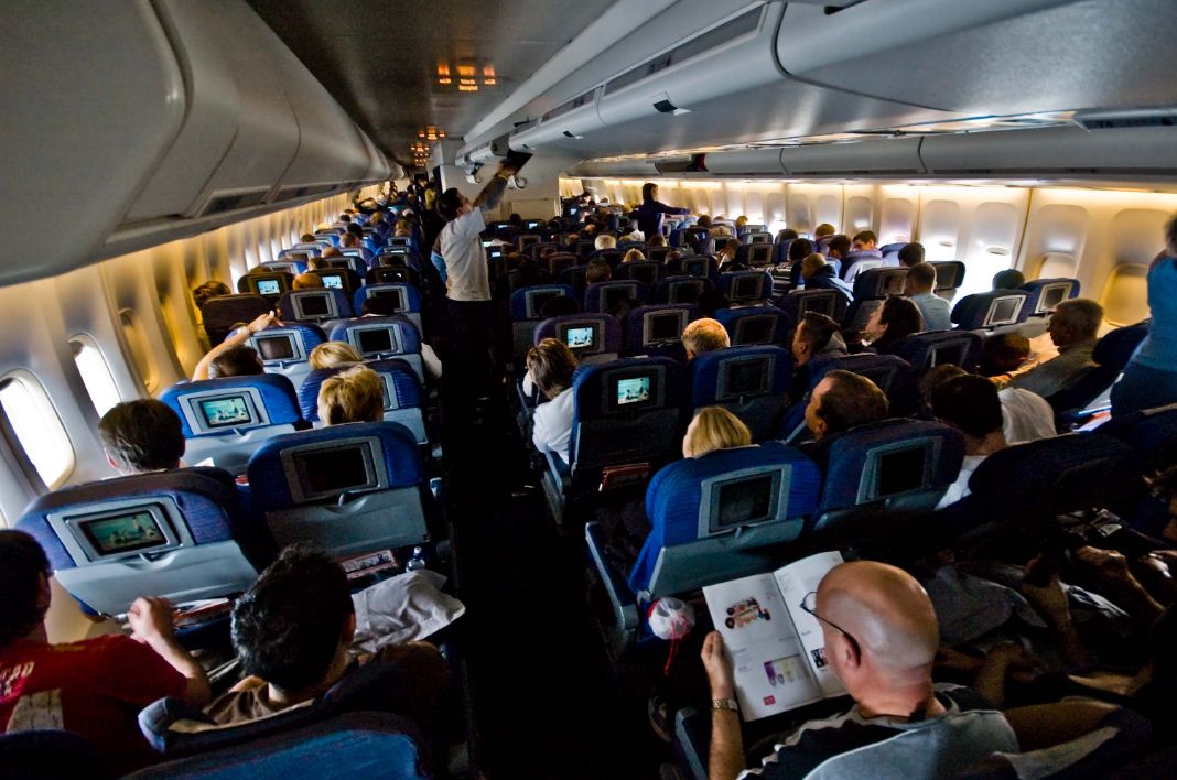 off the lights of inside planes