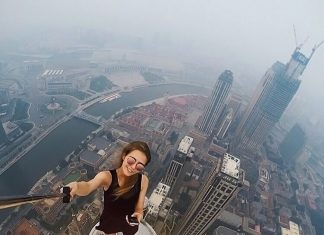 roof-climbing-girl-dangerous-selfies-angela-nikolau-russia-photos adventure (1)