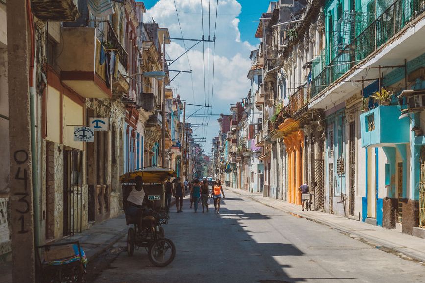 street life havana cuba travel photos photography picutures (1)