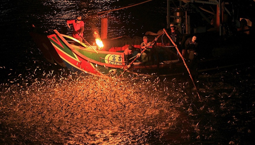 sulfuric fire fishing in Jinshan taiwan (11)