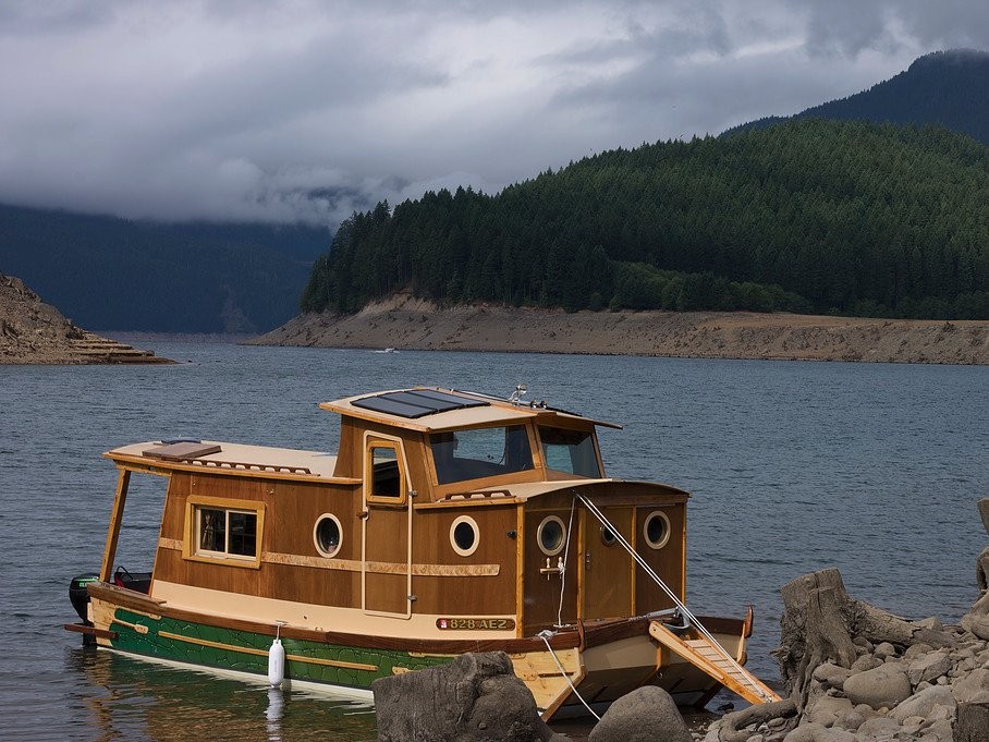 the-waterwoody-houseboat, United States, tiny homes