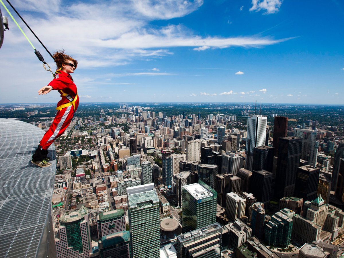 -cn-tower-edgewalk-toronto-canada