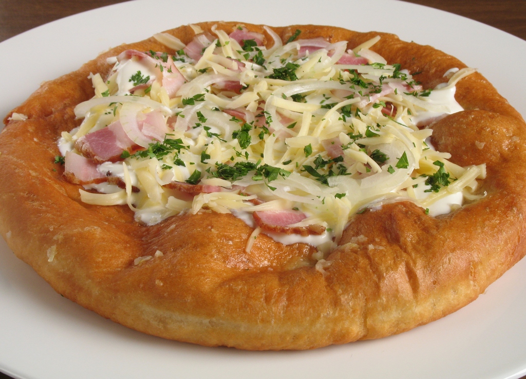 Langos-taste-things to eat in autumn-europe