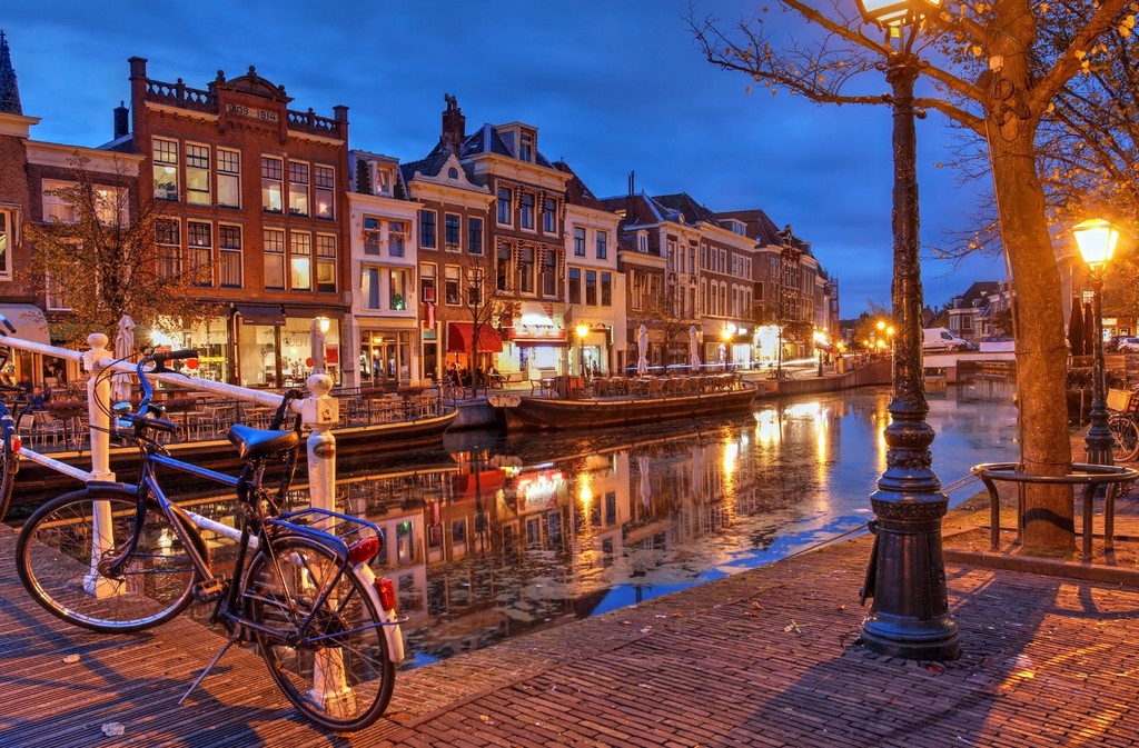 leyden, netherlands – small town-things to do in autumn-europe