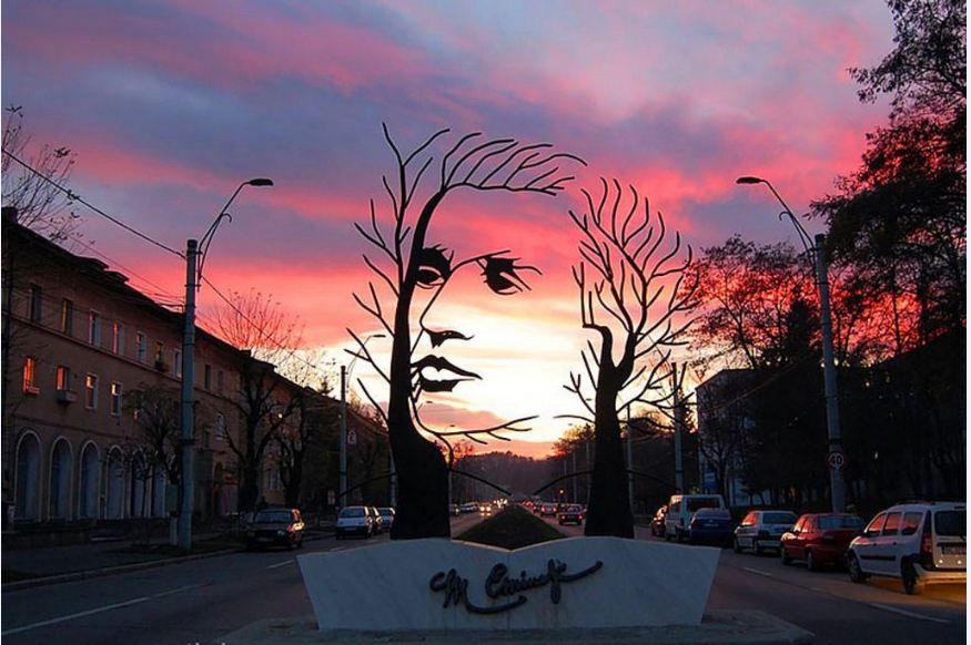 Mihai Eminescu statue-Onesti-most sculpture in the world12