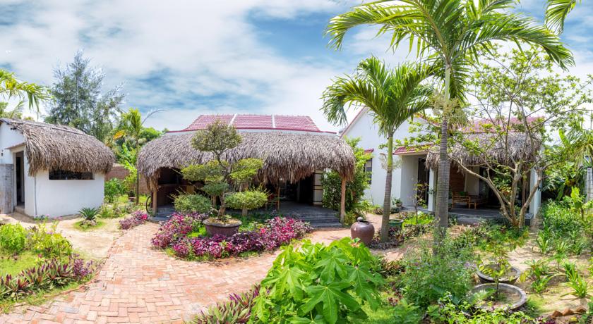 red flower cottage homestay hoi an travel where to stay on budget (12)