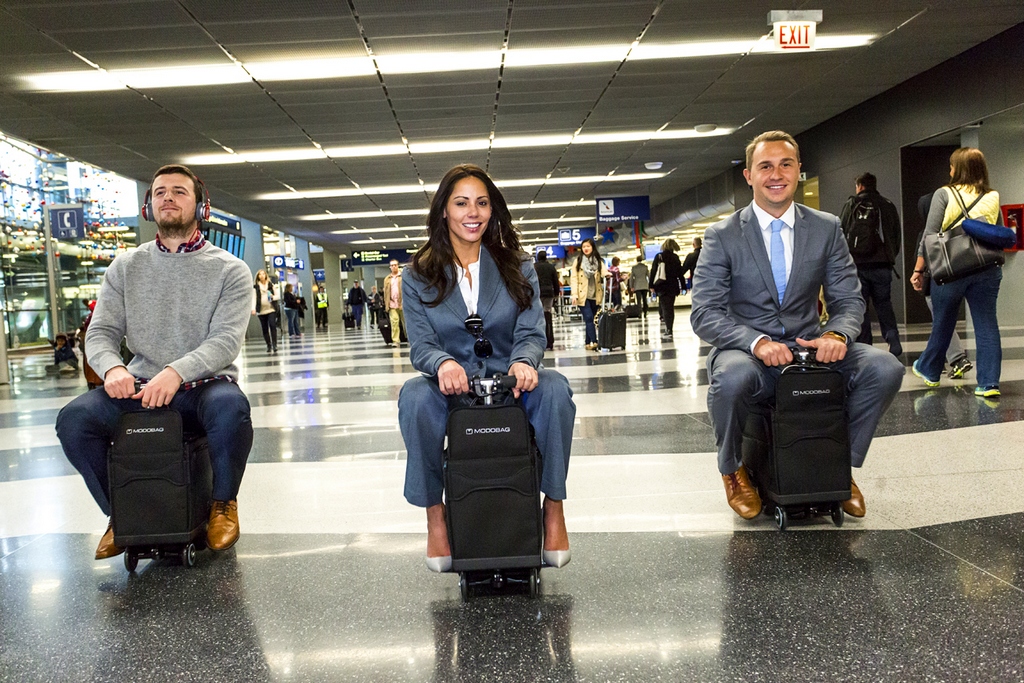 Modobags-Suitcase-move by itself-travel tip