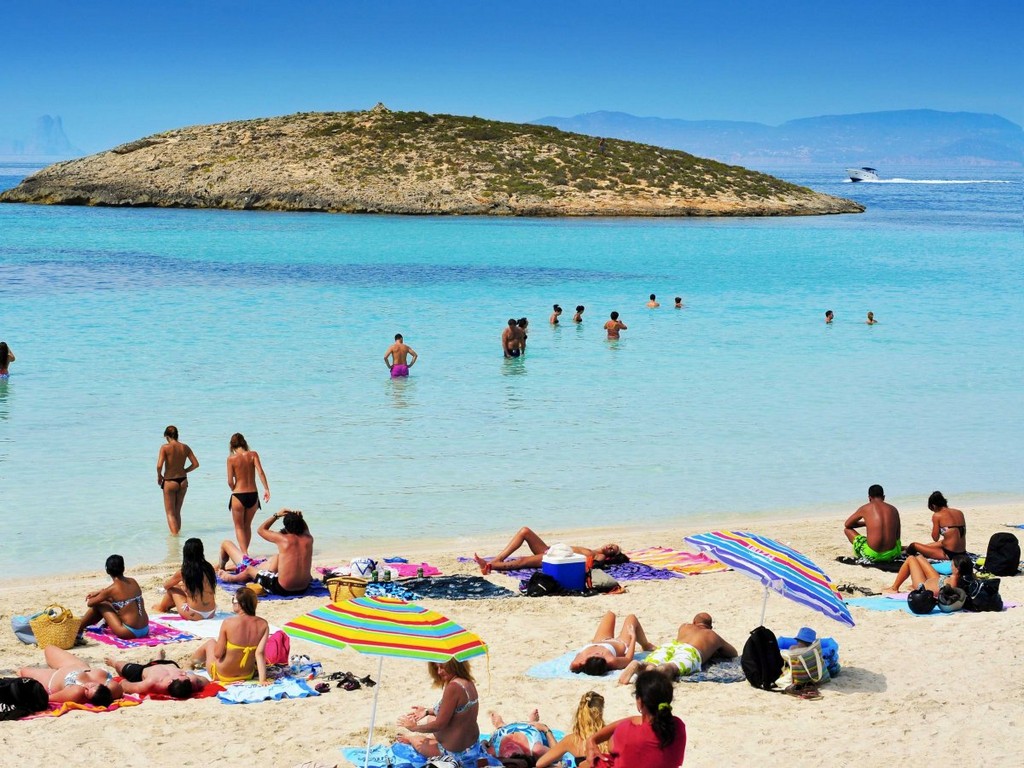 6 top nude beaches Grande Saline Beach, St. Barts