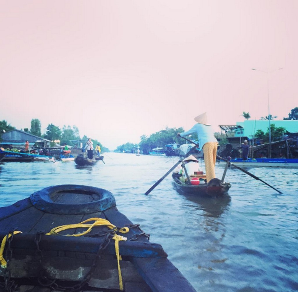 nga nam floating market soc trang mekong delta destinations