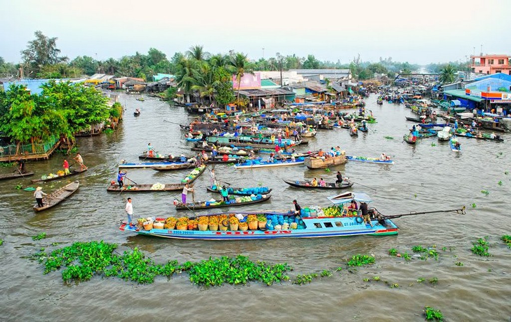 nga nam floating market soc trang mekong delta destinations
