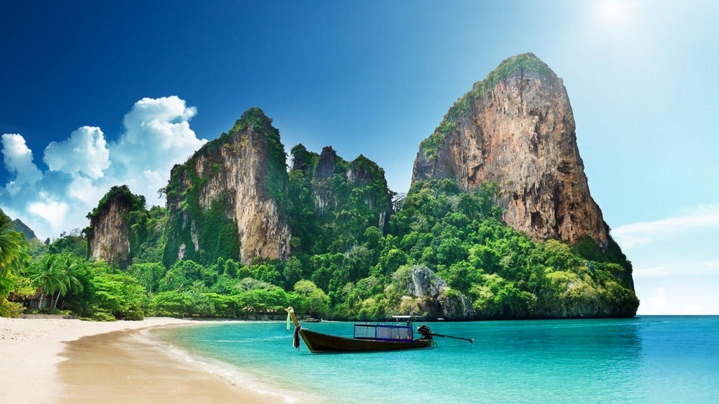 diving at andaman beach phuket