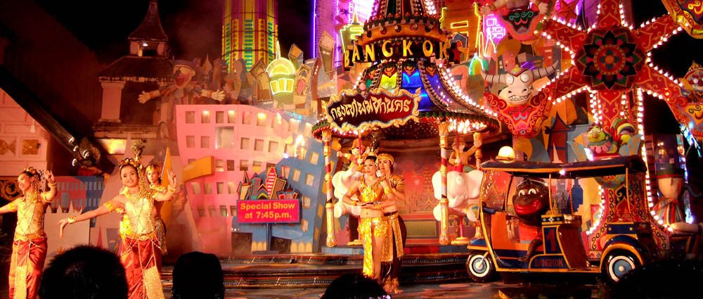 phuket-fantasea-show-entertainment-in-phuket-thailand