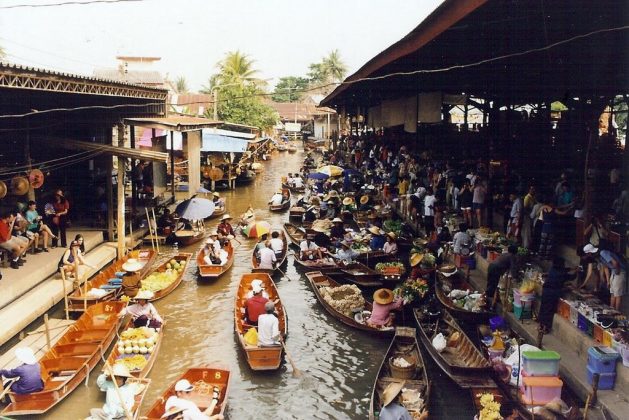 Damnoen Saduak floating market