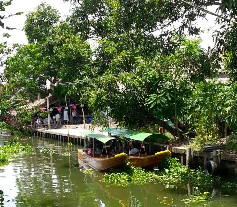 Khlong Lat Mayom Floating Market