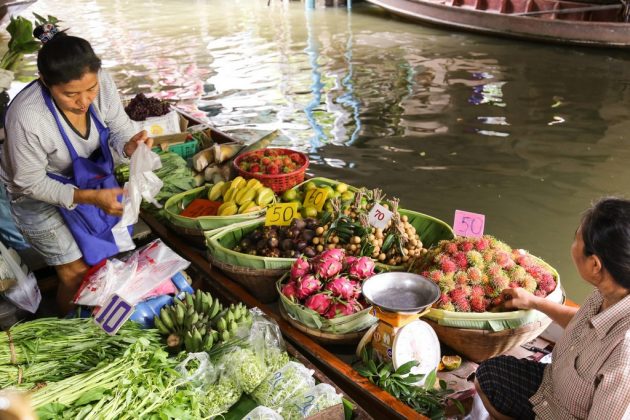 Khlong Lat Mayom Floating Market