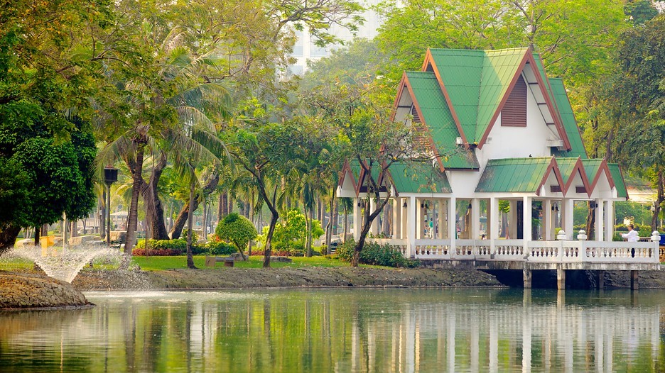 lumphini-park-free-experience-when-traveling-to-bangkok
