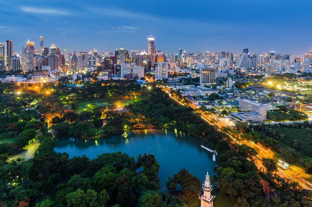 lumphini-park-free-experience-when-traveling-to-bangkok1