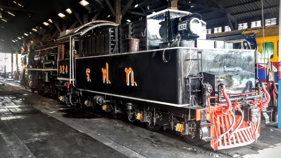 visit-the-old-thon-buri-railway-station-free-experience-when-traveling-to-bangkok1