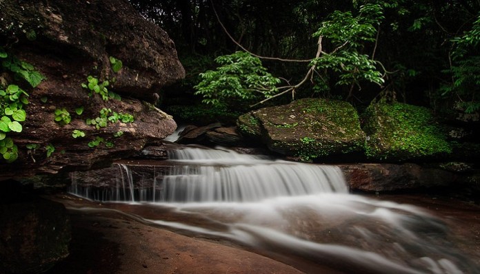 tranh-stream-phu-quoc-tranh-spings-waterfall-phu-quoc-attractions1