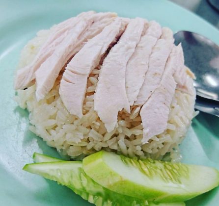 Kaiton Pratunam chicken rice stall