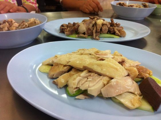 Kaiton Pratunam chicken rice stall