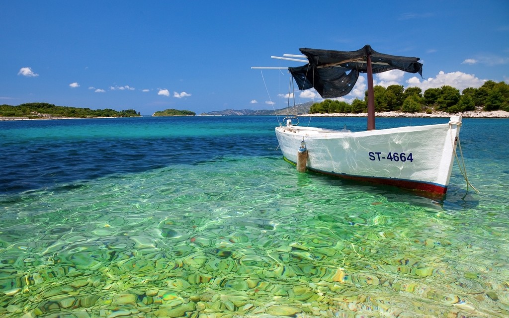 Hon mot-island-Nha-Trang-Beach-beautiful-beaches-and-island-nha-trang1