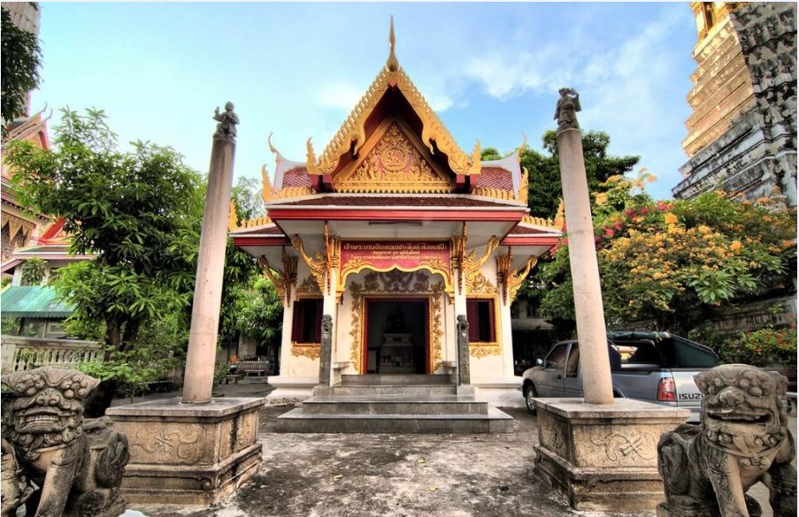 Wat Chakrawat- best bustling place in Chinatown - Bangkok