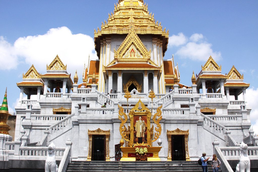 wat-traimit-temple-best bustling place in Chinatown - Bangkok