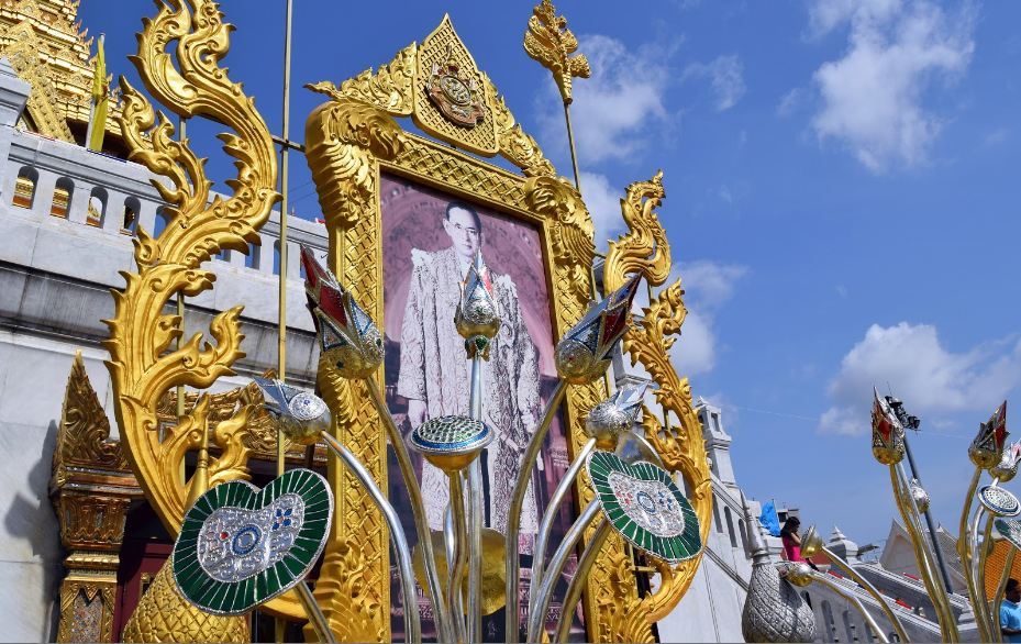 wat-traimit-temple-best bustling place in Chinatown - Bangkok2