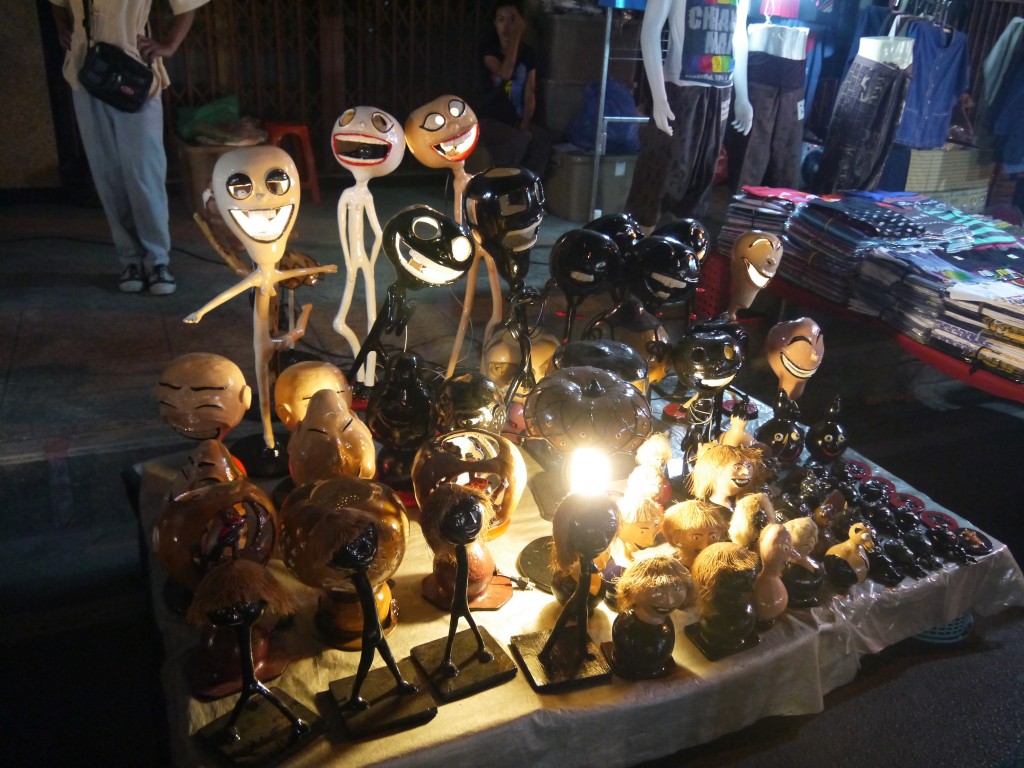 fururistic-lamps-at-saturday-night-market-chiang-mai