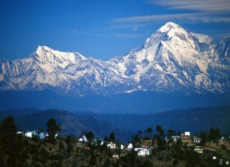 kasar devi village uttarakhand and himalaya