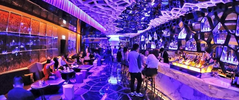 Ozone bar-Ritz Carlton-Hong Kong-explore the fullest Hong Kong only 3 days