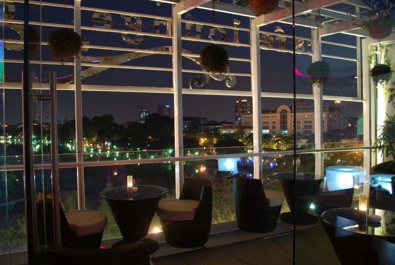 Avalon Cafe Lounge hanoi (5)