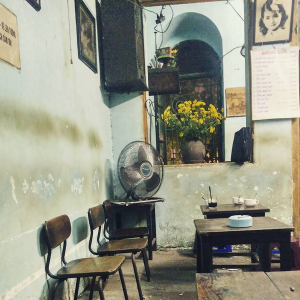 Dinh cafe dinh tien hoang hoan kiem lake hanoi egg cafe hanoi (1)