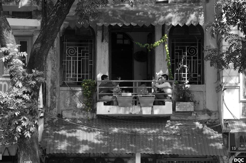 Dinh cafe dinh tien hoang hoan kiem lake hanoi egg cafe hanoi (1)